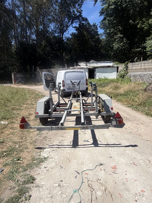 Reboque Porta barcos