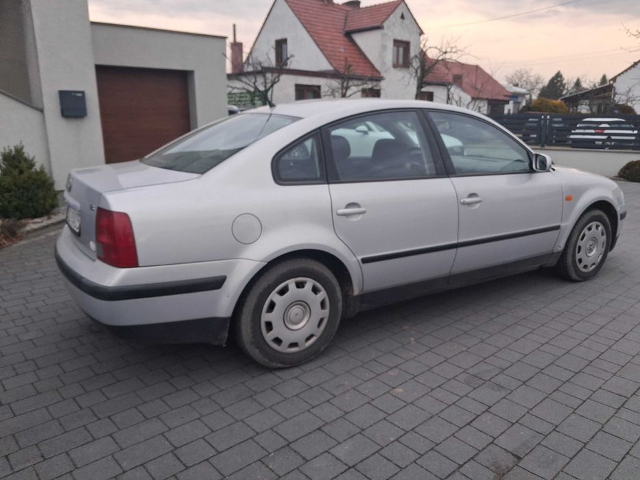 1.8 Benzyna, Oryginał, Jeden właściciel, Sprawna klima