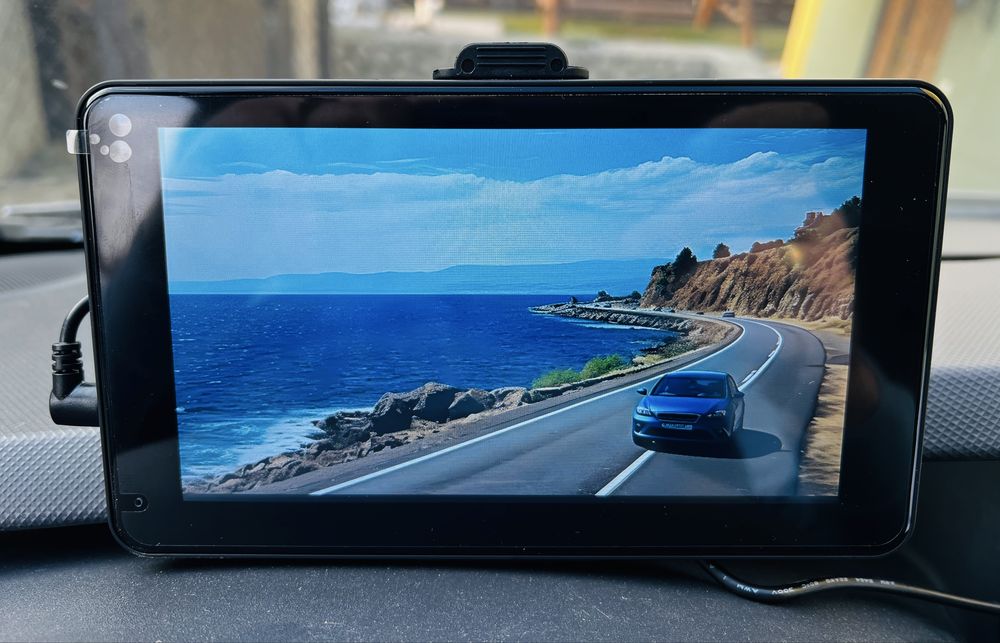 Портативна мультимедіа 7" CarPlay та Android Auto (Бездротова) • Нова