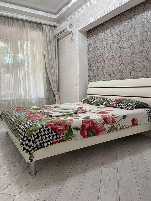 Квартира СВОЯ ПОЧАСОВО ПОсуточно Центр  ПЛЯЖ ЛАНжерон