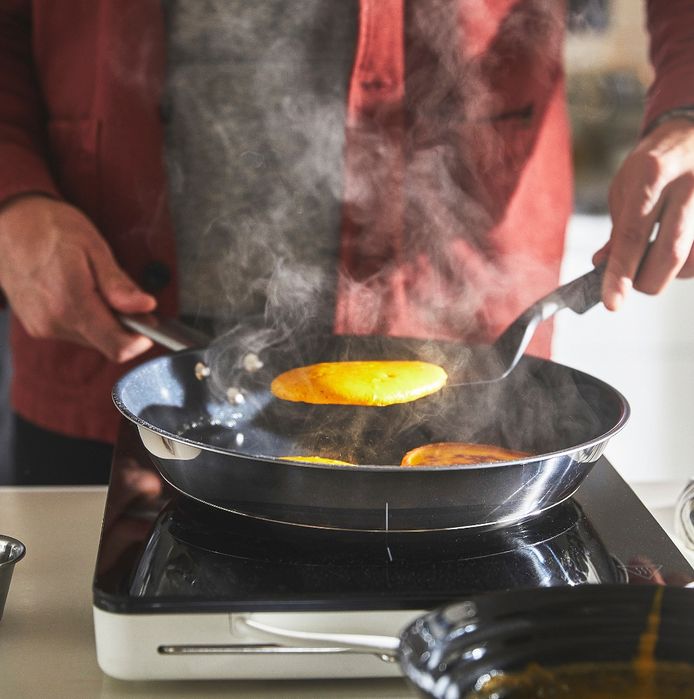 Frigideira IKEA, aço inoxidável/revestimento antiaderente (24/28 cm)