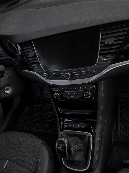 Opel Astra K Sports Tourer (універсал) у відмінному стані.