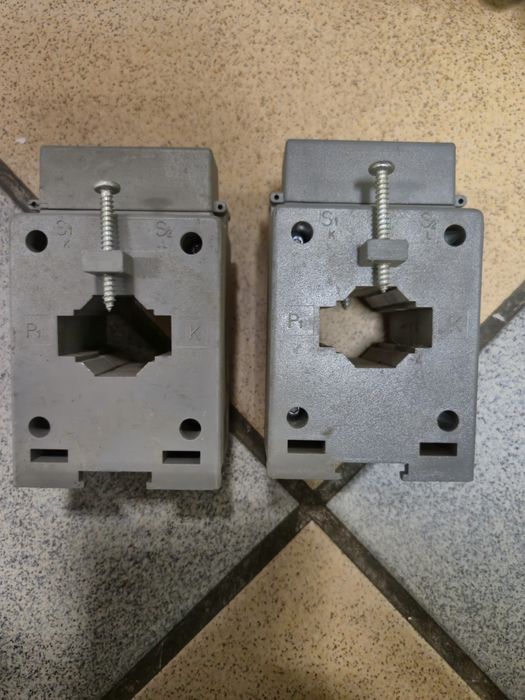 Przekładnik prądowy 2 sztuki