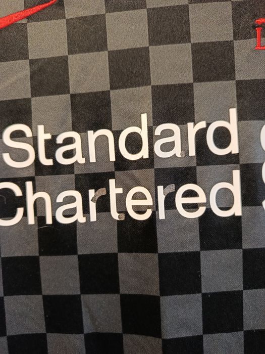 Футболка футбольного клубу Ліверпуль вживана