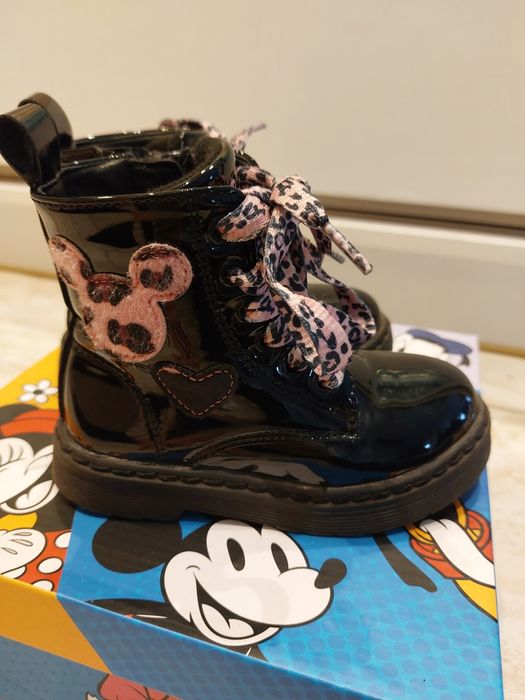Sprzedam buty Disney Mickey and friends