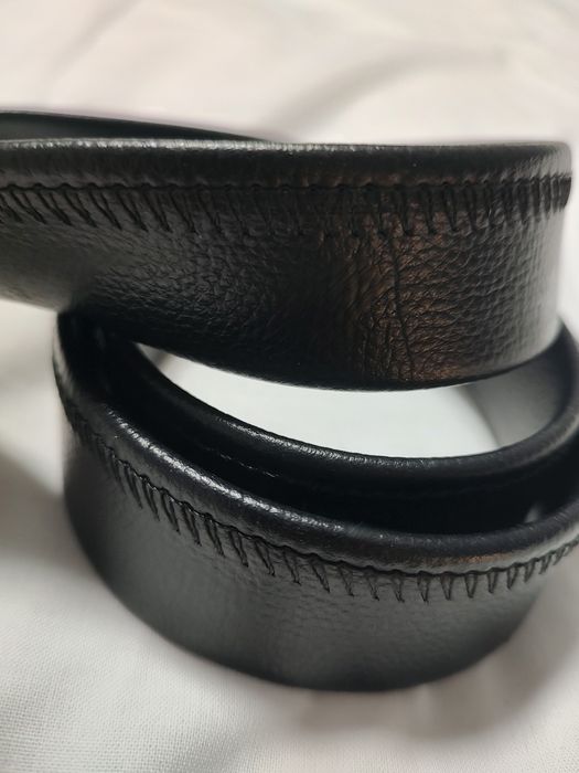 Мужской кожаный ремень универсальный