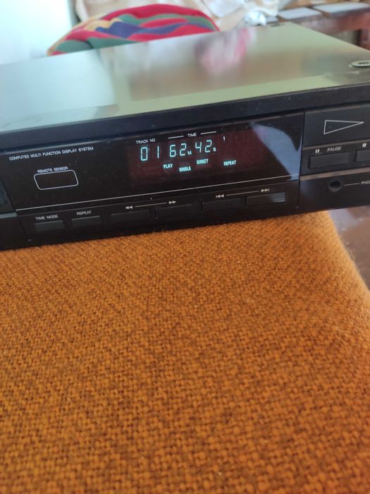 Теміново .Програвач Cd  дисків Denon DCD-600 CD Player Compact Disc