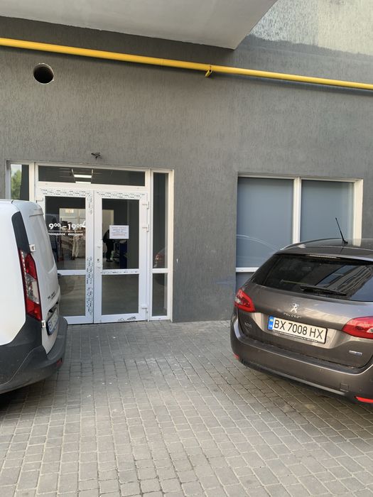 Оренда 60 квм під торгівлю або послуги Львівське шосе