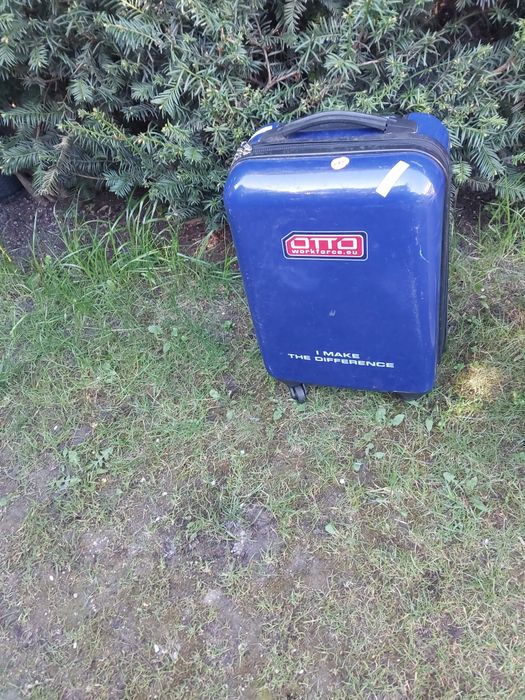 Sprzedam walizkę polecam
