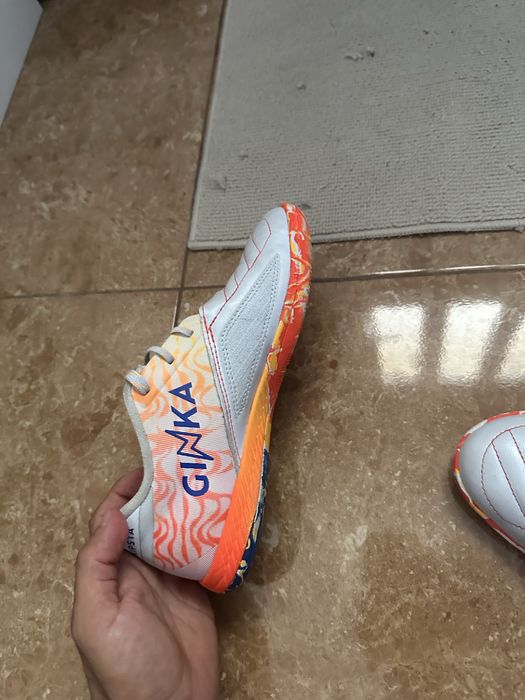 Tenis Ginka futsal modelo profissional