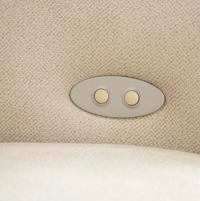 Sofá bege com duas posições relax