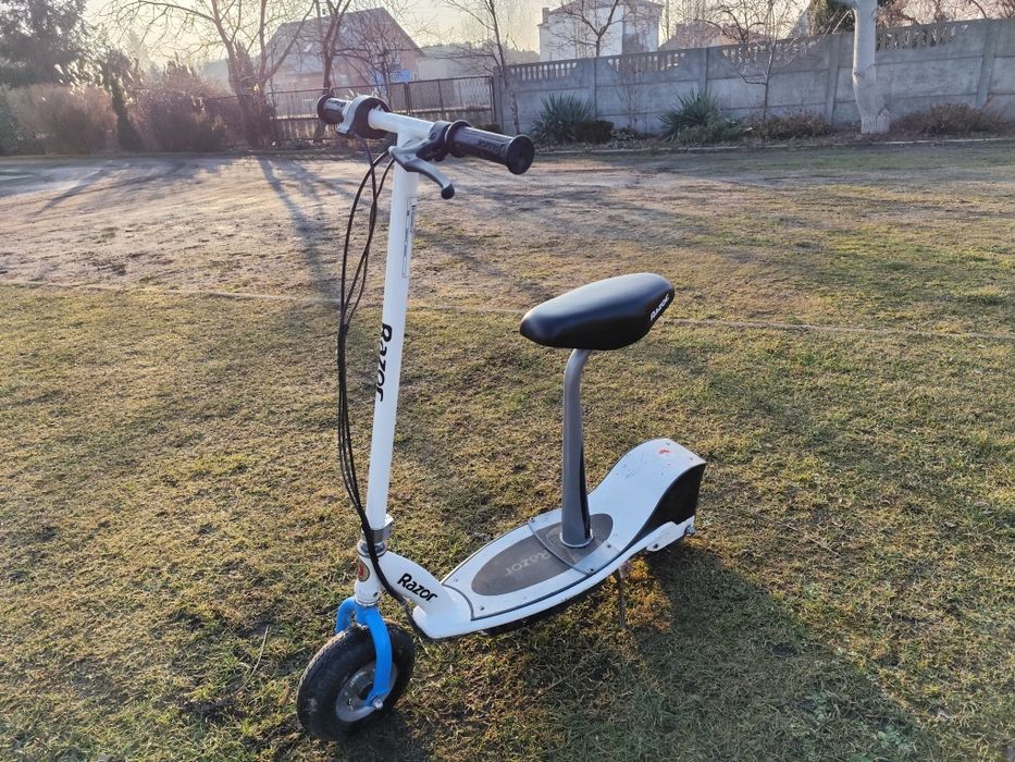 Hulajnoga elektryczna Razor