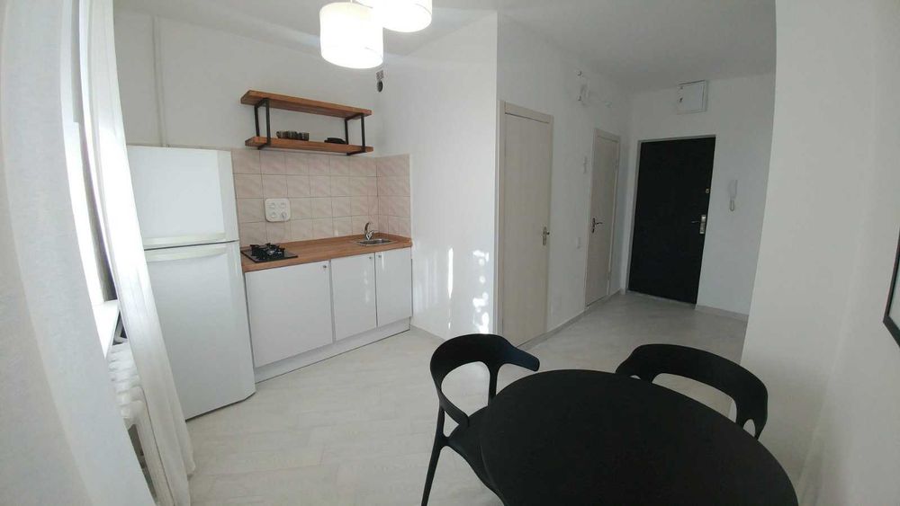Продам ВЕЛИКУ 1к квартиру Оболонський пр. 25 ГАЗ Метро Мінська - 1 хв!