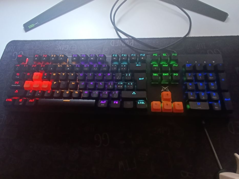 Teclado Mecanico Matrics Kamikase Blue Switch