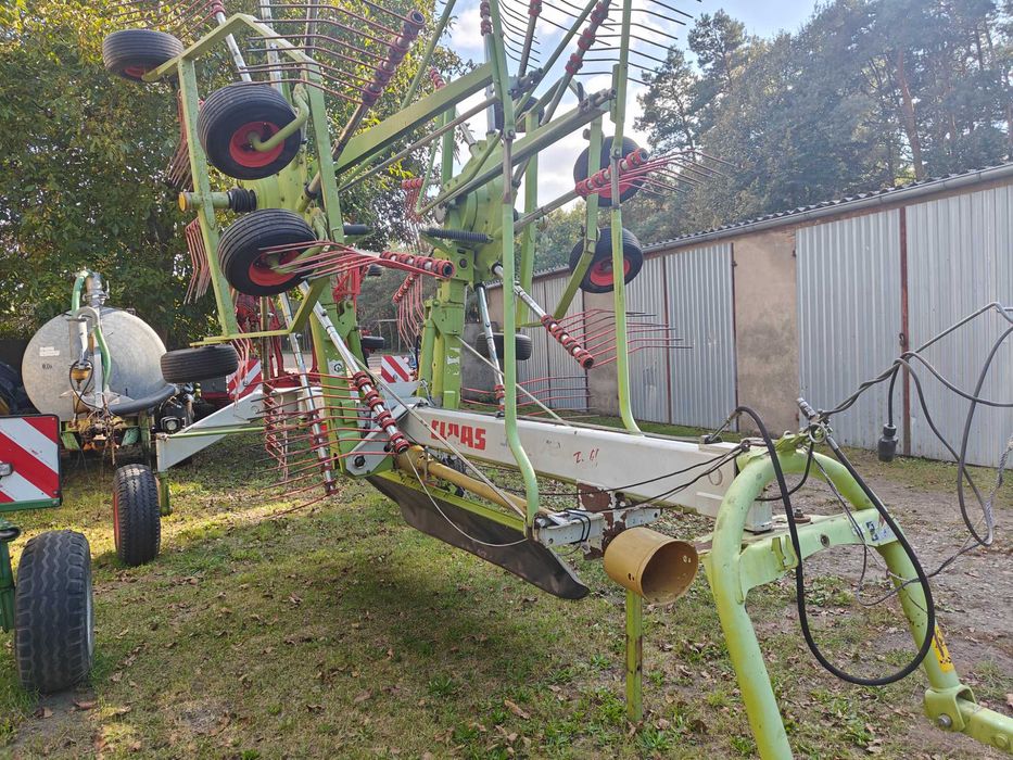 Zgrabiarka 2 - karuzelowa CLAAS LINER 780 Profil do środka