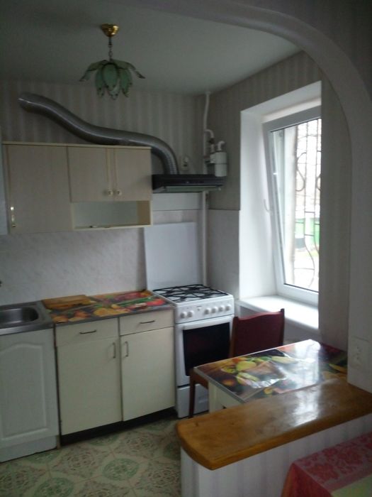 Здам  1 кімнатну на довгостроково