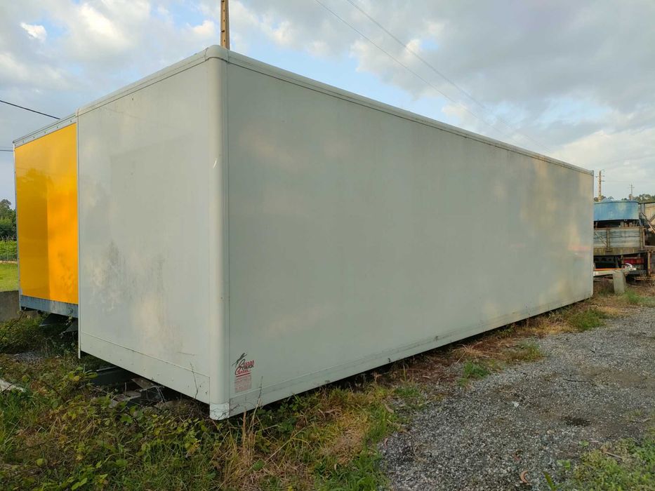 Atrelado reboque dois eixos