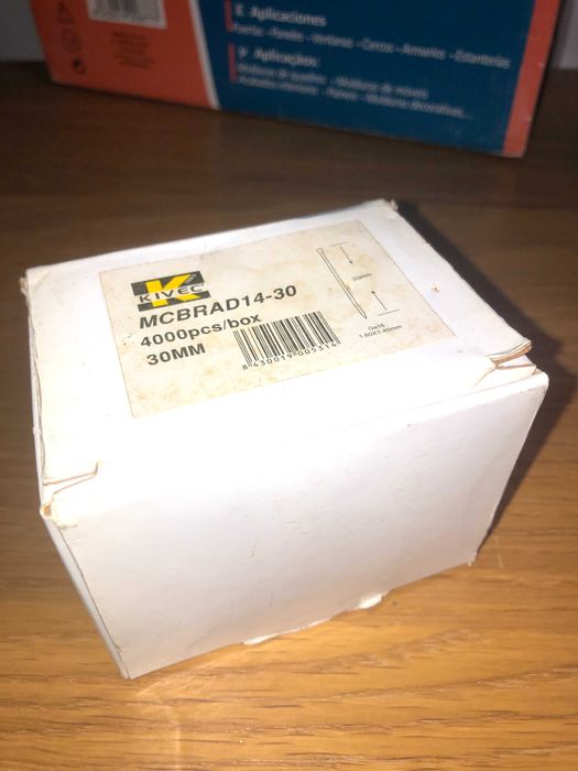 Pregador pneumático + 4000pcs