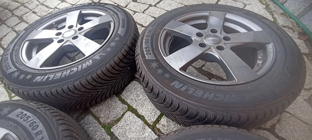 Peças Jantes 16 KBA c pneus Michelin novos