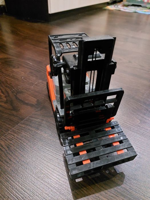 Дитячий погрузчик