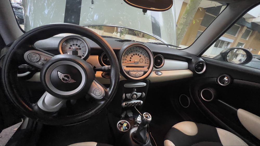 Mini cooper 2009498785455221002241