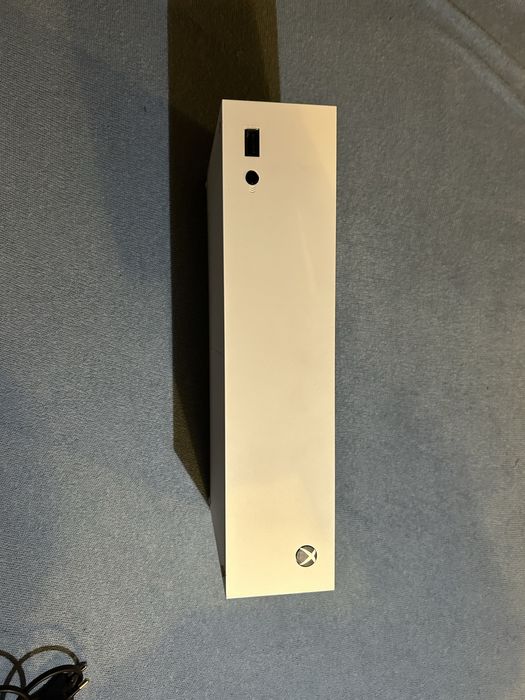 Xbox Series S 512GB + Pad Nocturnal Vapor + kable