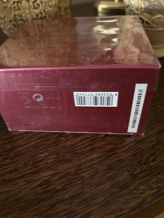Perfume novo 100ml Signorina Ferragamo