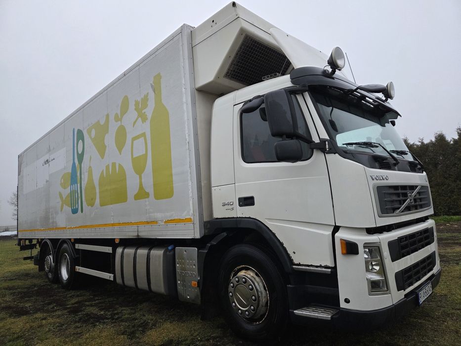 Samochód ciężarowy VOLVO FM 9 chłodnia