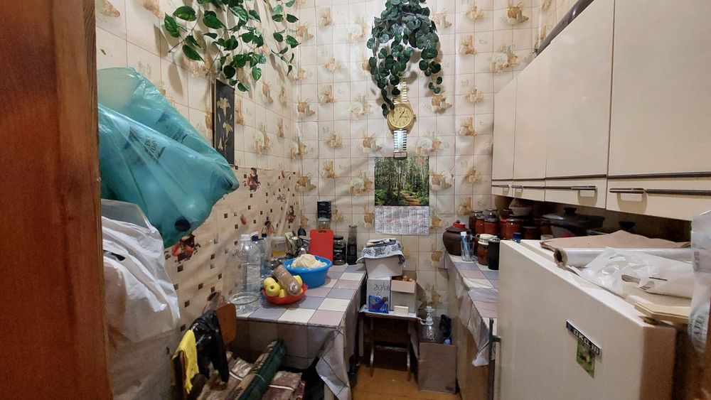 Продам 2-кімнатну квартиру. Вул.Покровська,28