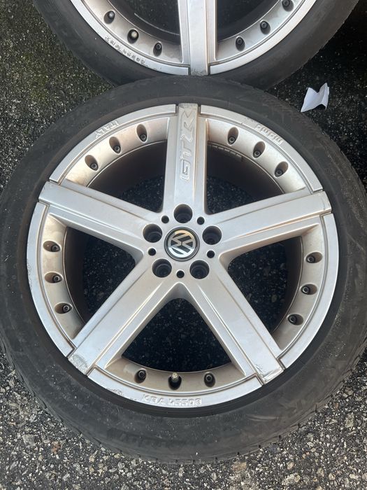 Jantes Momo Gtr r17 5x100 VW