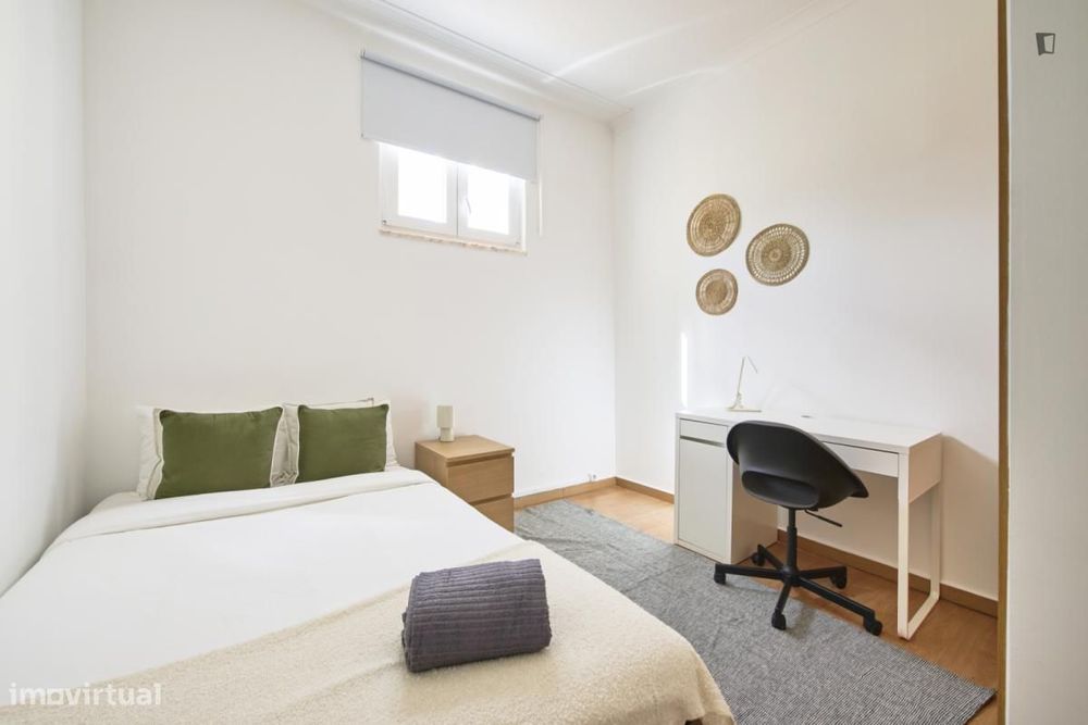 Quarto - localizado em Alameda Lisbon