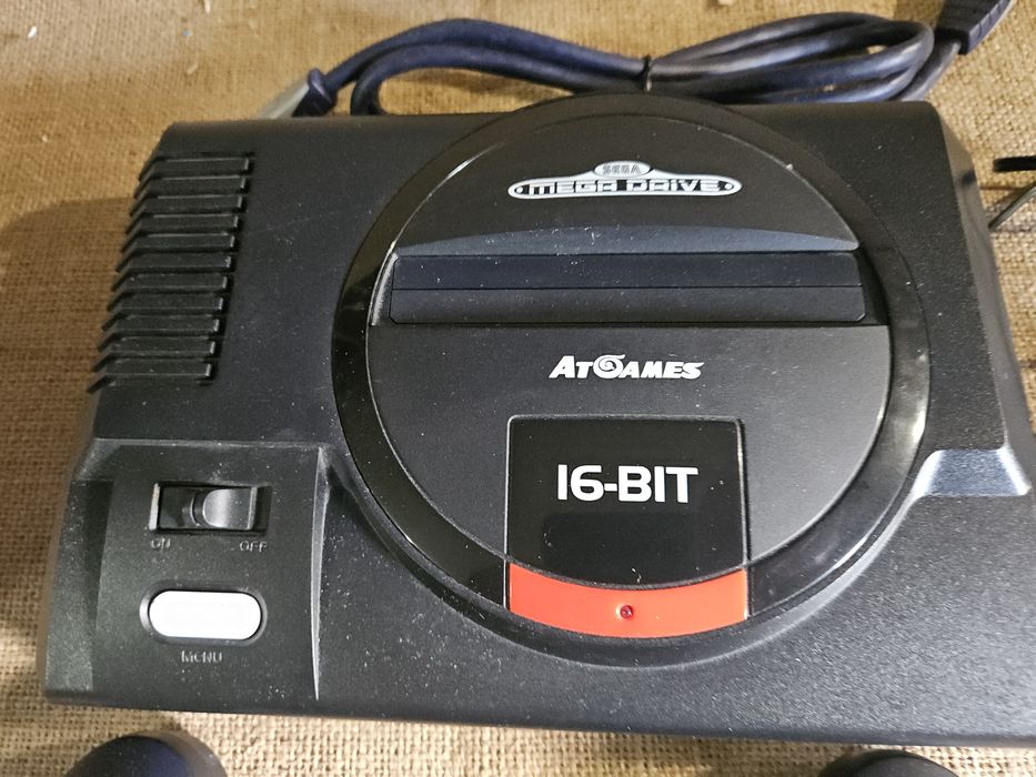 Megadrive mini em bom estado
