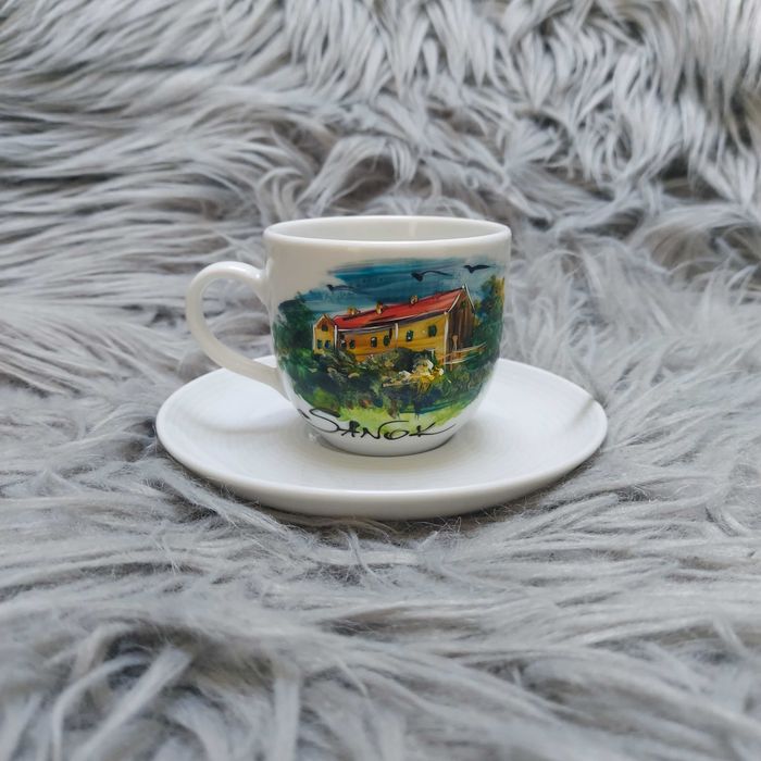 Filiżanka ze spodkiem ręcznie malowana Sanok