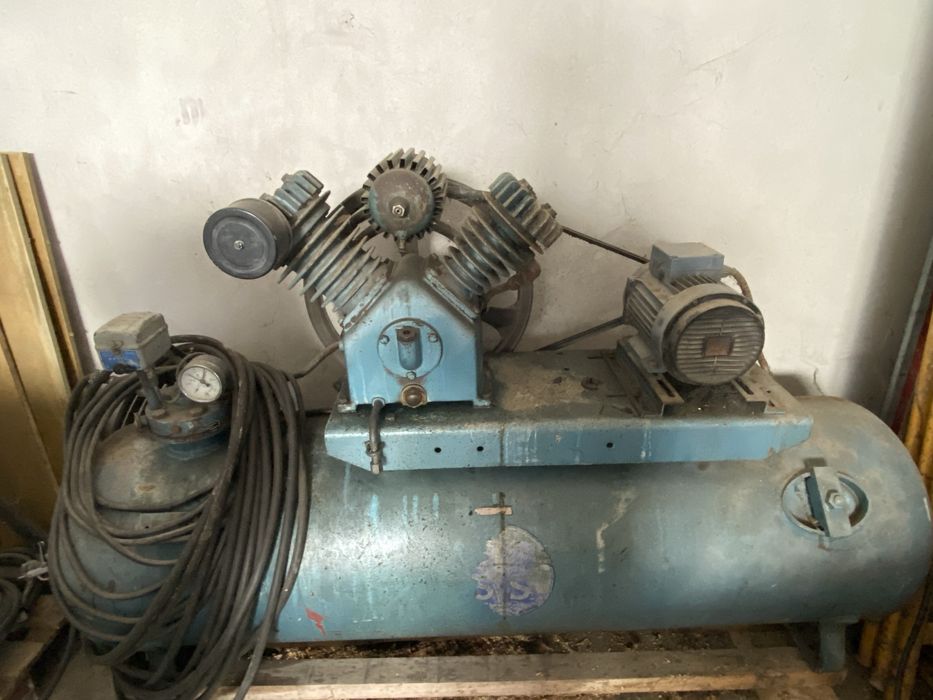 Compressor trifasico