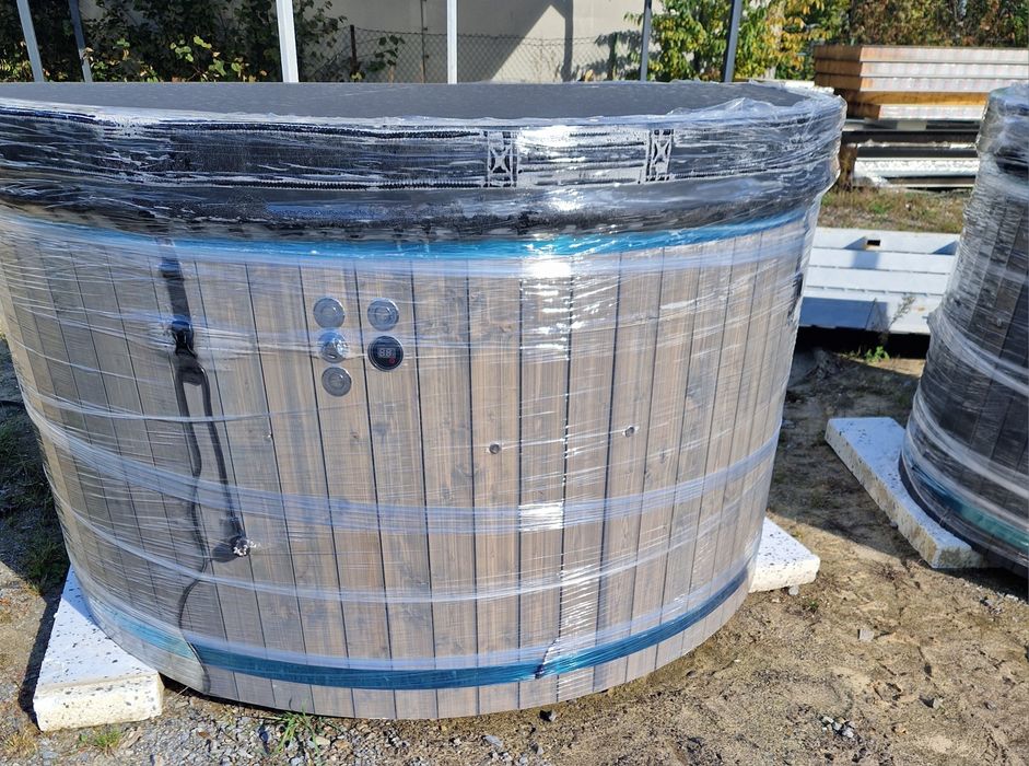 Balia ,jacuzzi ogrodowe z hydromasażem