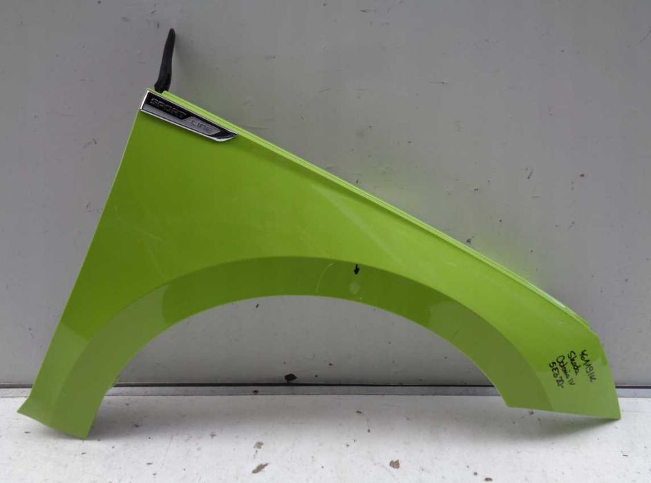 SKODA OCTAVIA IV 5E3 Крило ліве праве