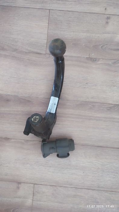 Фаркоп на Golf 4.