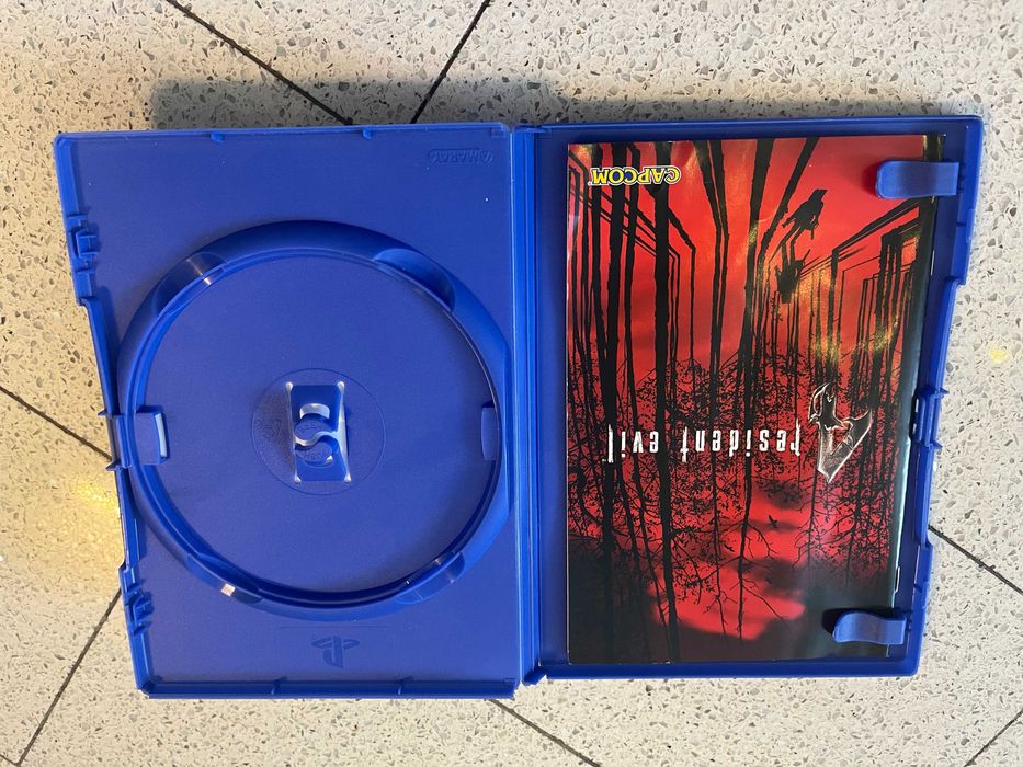 Resident Evil 4 - pudełko / okładka ( PS2 Playstation 2  )