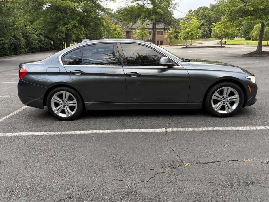BMW 3 Series 330i      2017