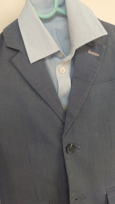 Elegancki zestaw szkolny 128 niebieska marynarka koszula jeansy