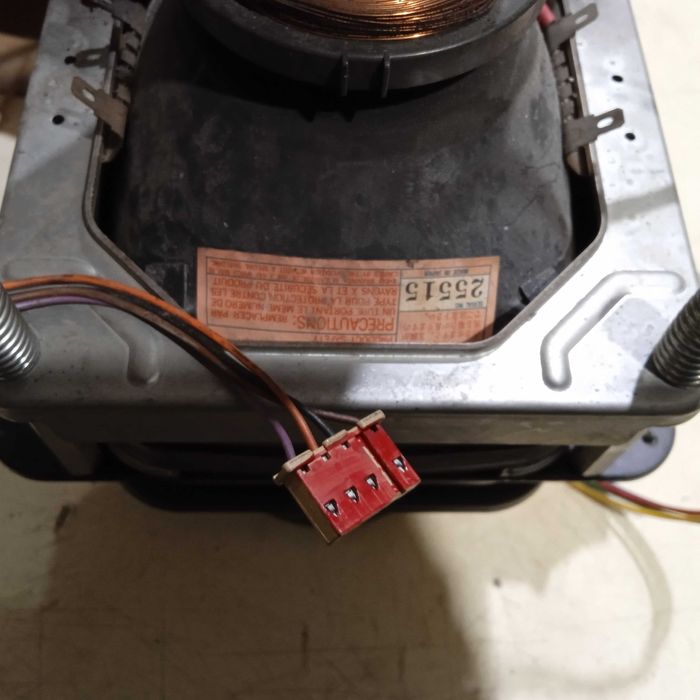 trzy lampy kineskopy do starego rzutnika kinowego lata 80