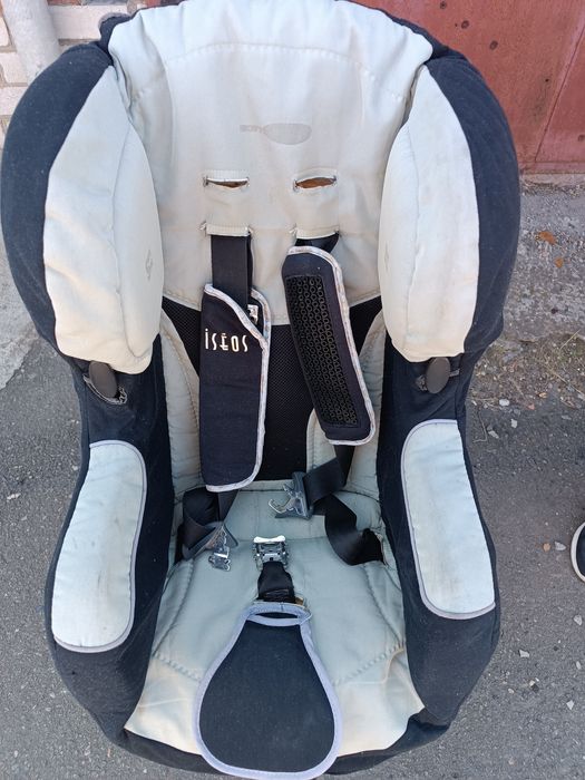 Автокресло детское Bebe Comfort Iseos S. , б/у.