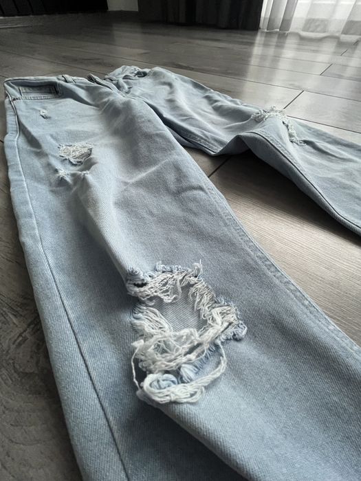 Світлі джинси