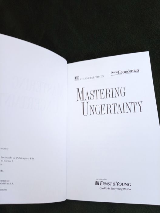 Mastering Uncertainty	Dominar a Incerteza - 2006	- como novo!