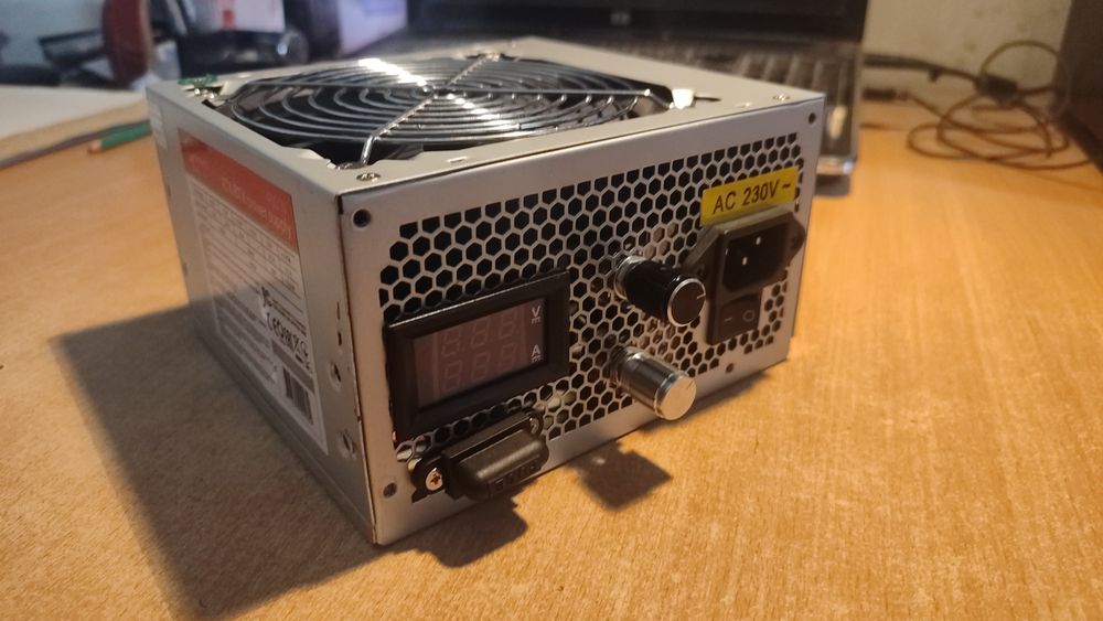 Зарядное устройство для авто.