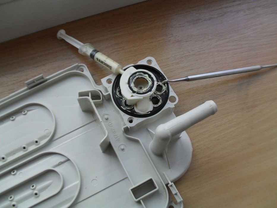 Распределитель воды стиральной машинки MIELE W3364