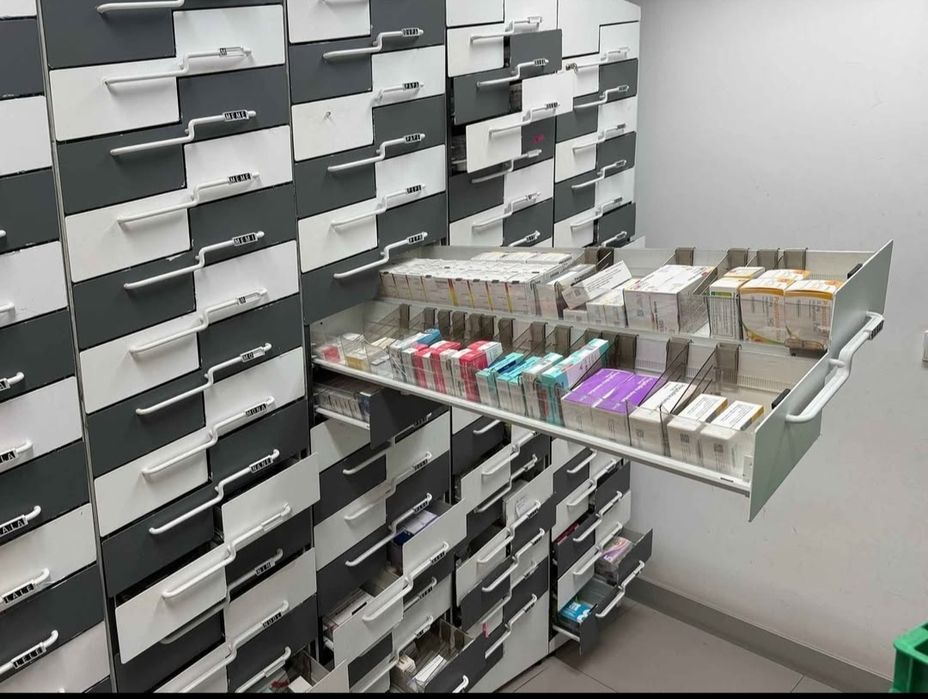 Gavetas farmácia