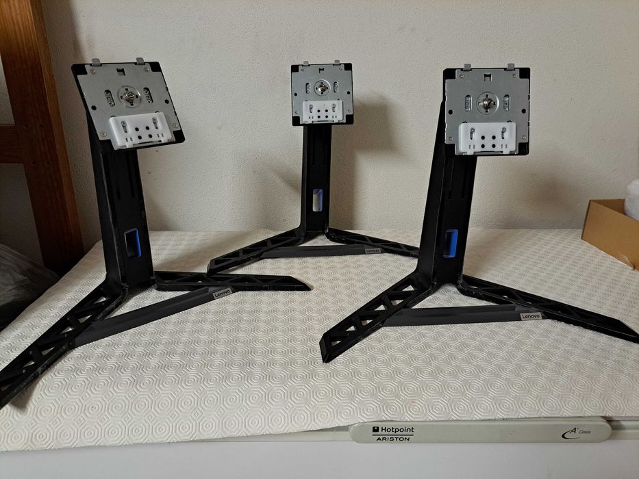 Suportes de monitores de computador