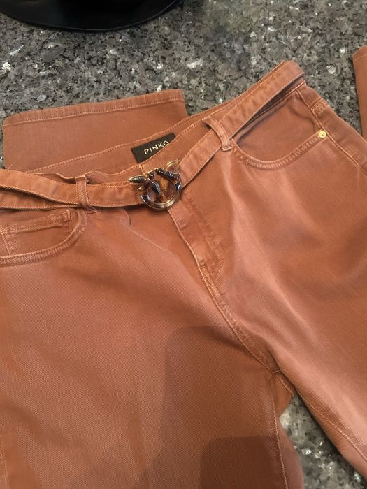 Spodnie jesns czekolada modna Pinko z paskuem r.32