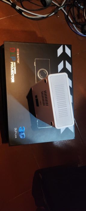 Projetor Smart Android Byintek 3D